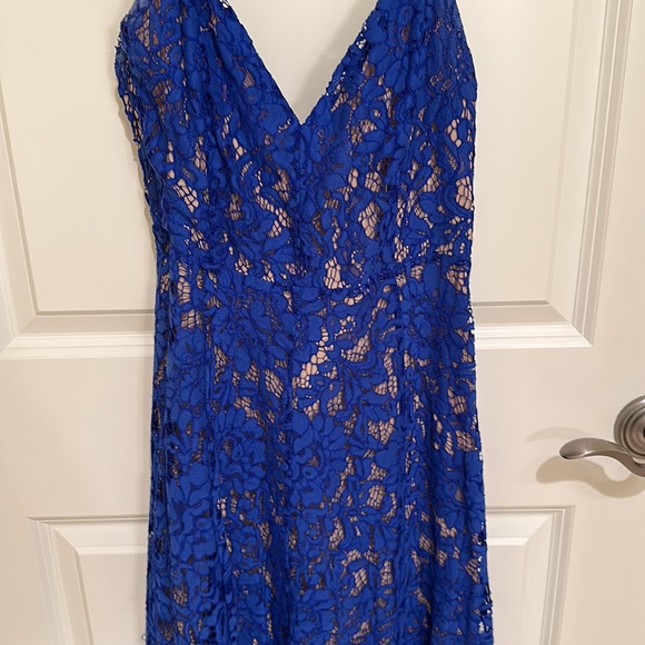 Lulus royal blue dress size Small, wore one time, good condition. - Picture 3 of 4